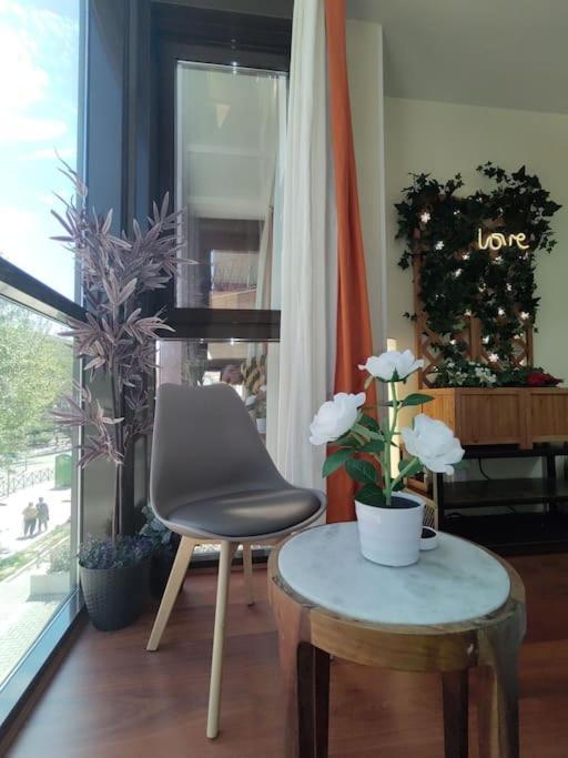 Madrid Alcotour Apto Trabajo Y Relax Alcobendas Eksteriør billede